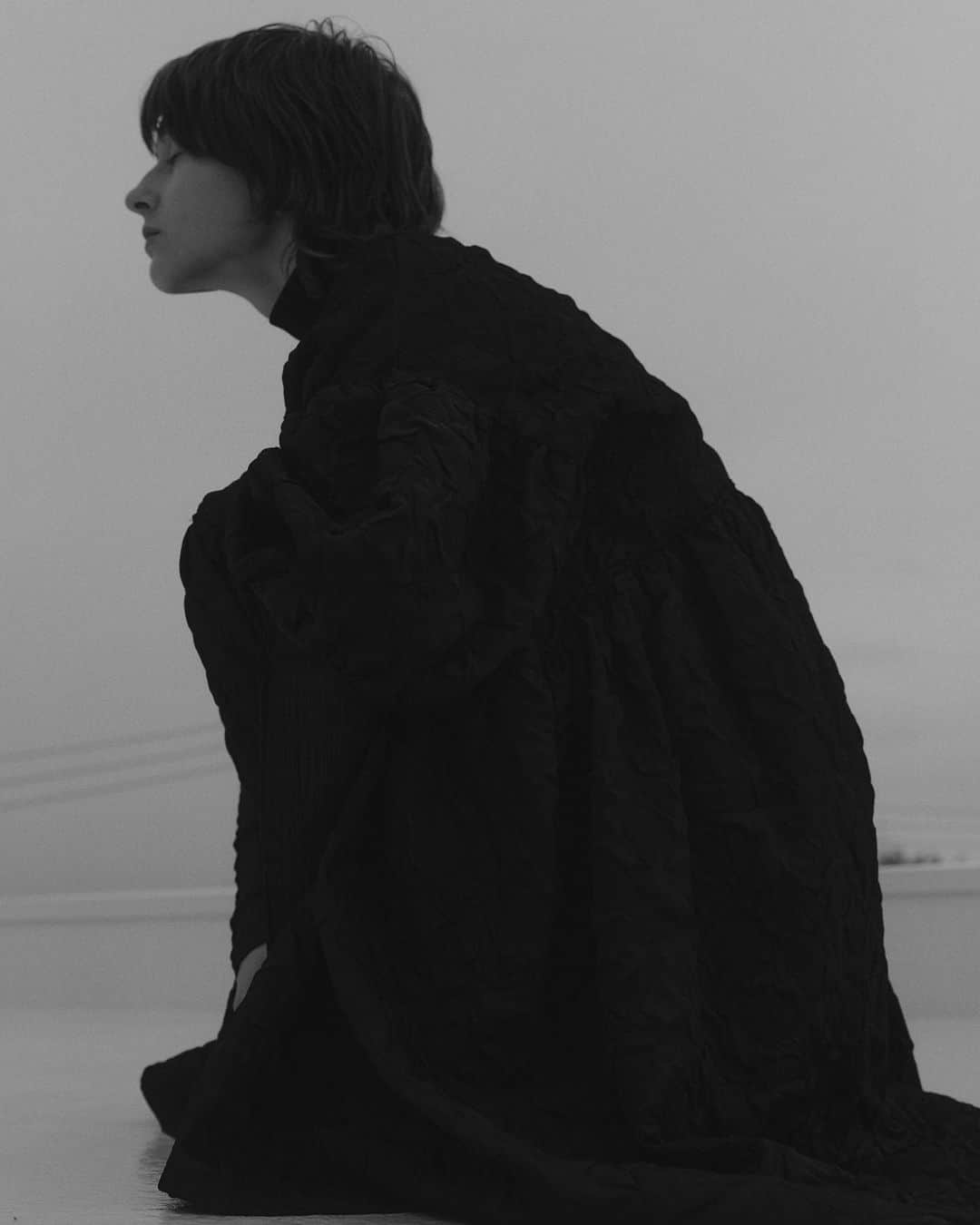 正中雅子のインスタグラム：「MACHATT 2022 FALL/WINTER  いつも以上に想いを乗せて仕上げた collectionなりました。  言葉にならない想いを服作りに乗せて 丁寧に大切に自分が出来ることをコツコツと 希望を持って なにより着る人が輝けるように と🫶  @machatt_ で全ルック公開しています。  是非見てみてください☺︎  #MACHATT」