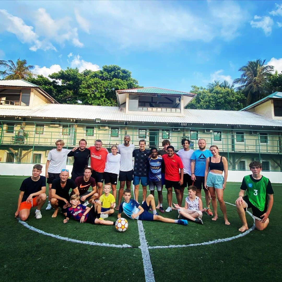 ロナウド・アパレシド・ロドリゲスのインスタグラム：「Football… nature… sustainability , thank you @discoversoneva for the amazing time ! #sonevafushi #discoversonevafushi」