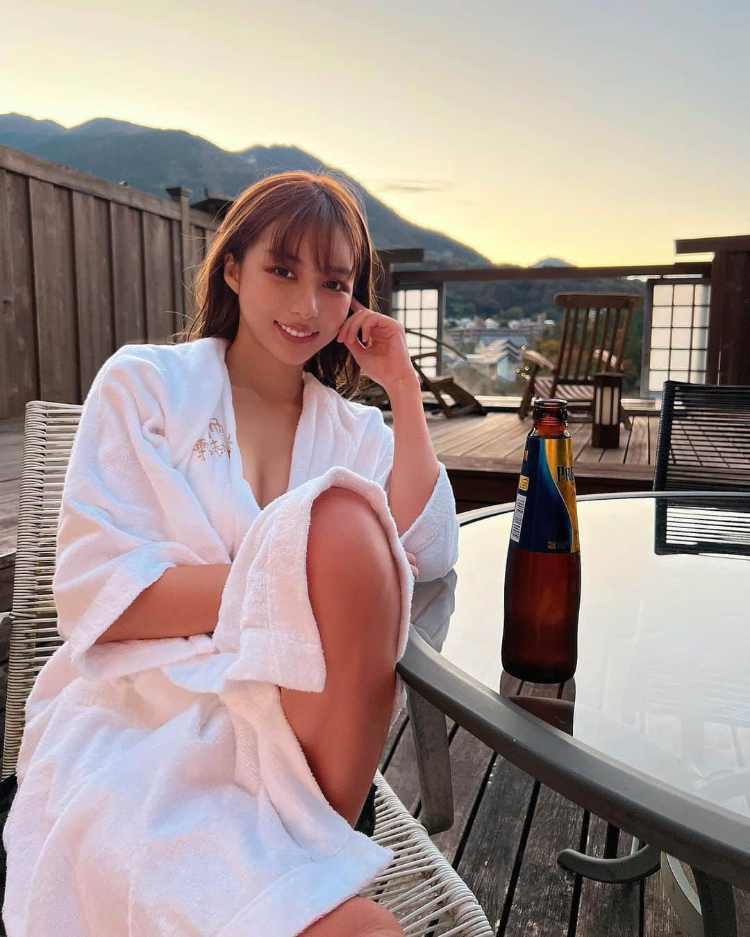 濱野りれさんのインスタグラム写真 - (濱野りれInstagram)「Japanese hot spirings! "時の雫 Tokino Shizuku" in Hakone. The view from the room is superb. Sharing my day❤︎  温泉に来ています❤︎ 絶景温泉と晴天で今日は一日にこにこ☺️ 客室露天風呂が絶景だーー✌️✌️  #tokinoshizuku #hakone #onsen #hotsprings #japaneseonsen #rotenburo #時の雫 #箱根 #箱根温泉 #温泉 #絶景ホテル #客室露天風呂 #露天風呂 #露天風呂付き客室 #絶景温泉 #絶景露天風呂」11月2日 17時32分 - riregram