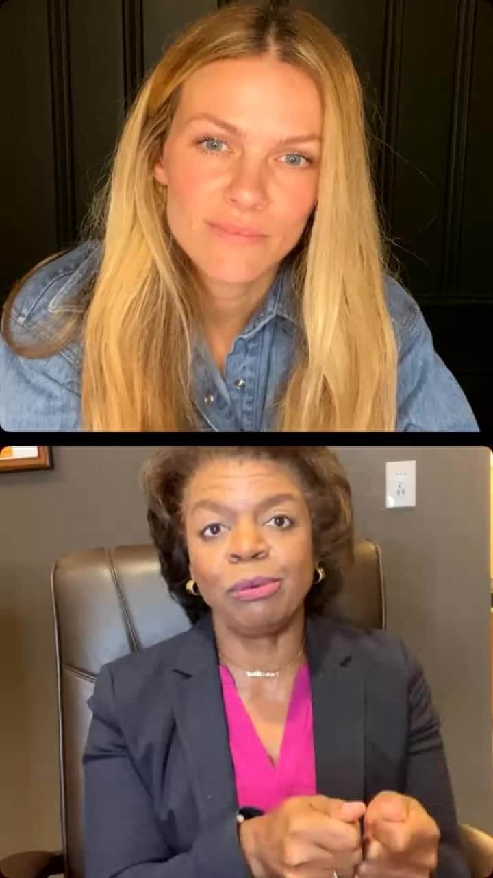 ブルックリン・デッカーのインスタグラム：「It was an absolute pleasure to chat with the bright, talented, and experienced, proven to be successful with ALL parties, @cheribeasleync who is running for US Senator to represent North Carolina.  These elections come down to thousands if not *hundreds* of votes. Make your voting plan - last day of early voting is November 5th where you can same day register and vote at ANY precinct.   Nov 8th is the LAST DAY TO VOTE at your designated precinct. Vote down ballot.   I cannot stress this enough, this election isn’t just left vs. right, it is a battle against ideological extremism.   #northcarolina #cheribeasley #vote #voteblue #roevwade」