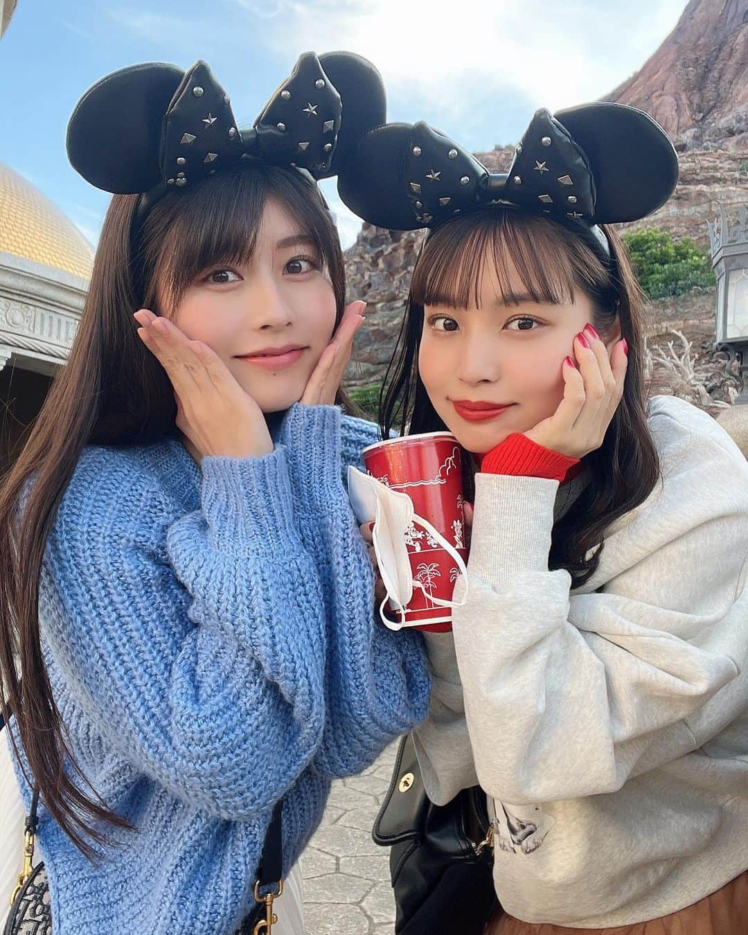 久保乃々花さんのインスタグラム写真 - (久保乃々花Instagram)「よしののでディズニー🐭！  載せ直し🥲  本当にずっとお互いの予定が合わなくてようやく会えました  嬉しい〜〜楽しかった〜〜！  #よしのの　#disney #disneysea #tds #ディズニーコーデ #ディズニー」11月2日 10時05分 - kubononoka__gram