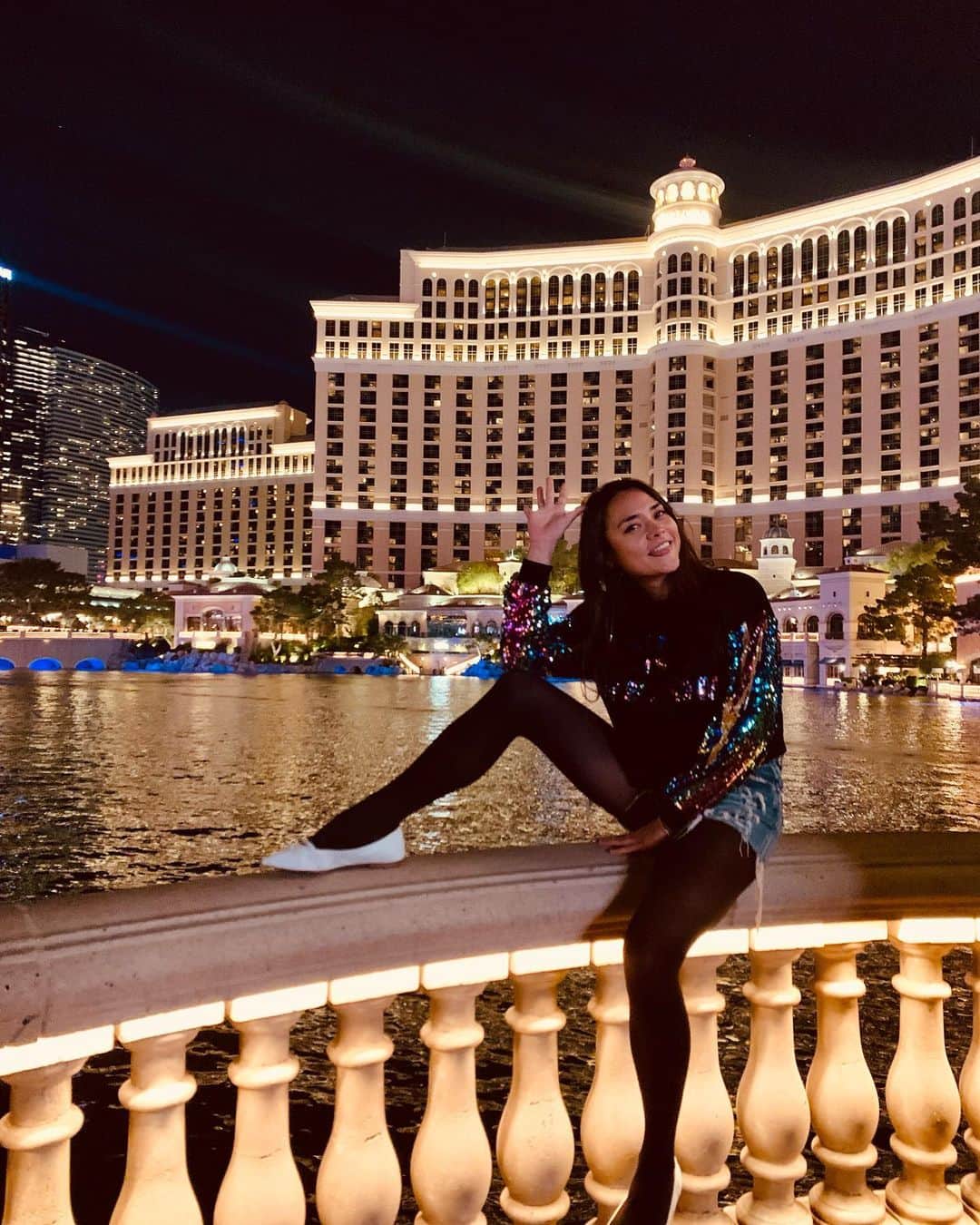 加賀美セイラさんのインスタグラム写真 - (加賀美セイラInstagram)「Hey #Vegas #Bellagio #fountain」11月2日 12時09分 - serakagami
