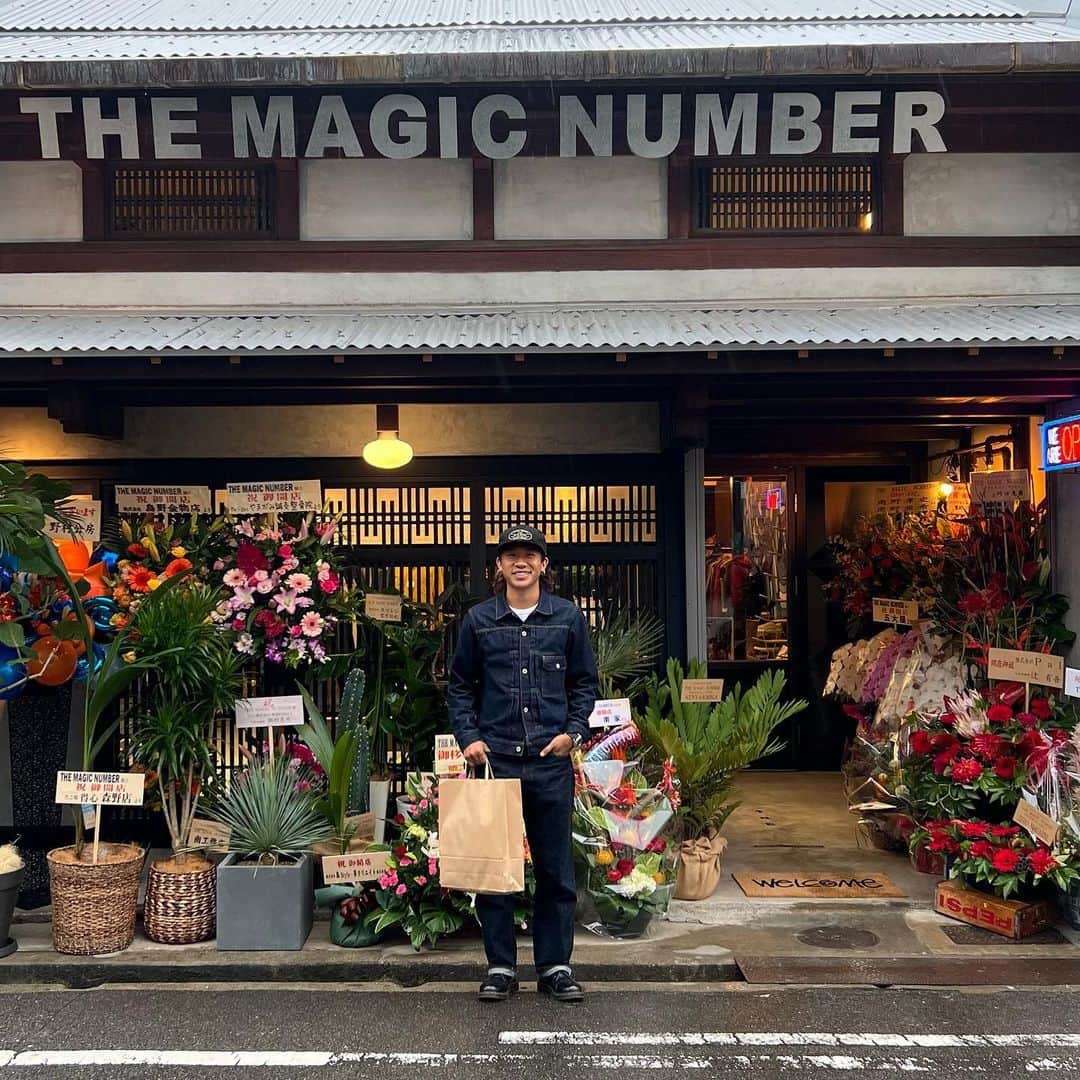 初瀬亮のインスタグラム：「@the_magicnumber  最高にカッコいい店✨ おめでとう御座います🎊」