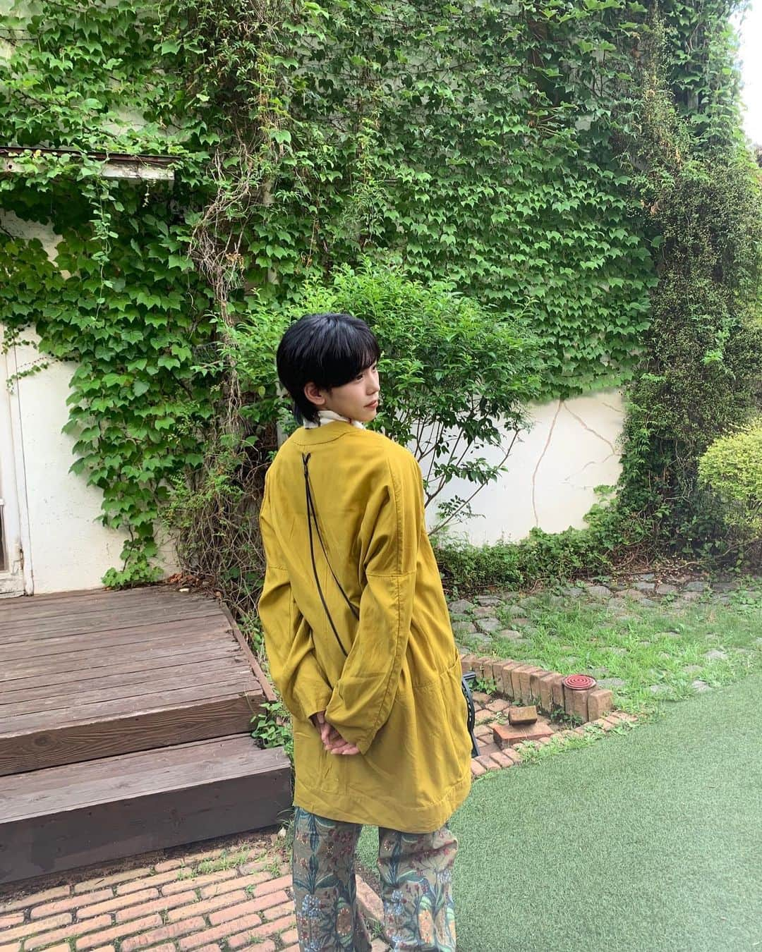 星野晴海さんのインスタグラム写真 - (星野晴海Instagram)「🌰🐿⭐️ 秋服らしさのある黄色がお気に入り☺︎  ⬆️生写真じゃ伝えられなかった後ろの可愛さが伝わるショット！！！ カーディガンの後ろの紐が鬼かわでした💗 ・ ・ ・ ・ ・ ・ ・ ・ ・  #秋服  #秋服コーデ  #カーディガン   #カーディガンコーデ  #ootd   #ootdfashion  #fashion  #fyp」11月2日 18時35分 - harumi_supafuru