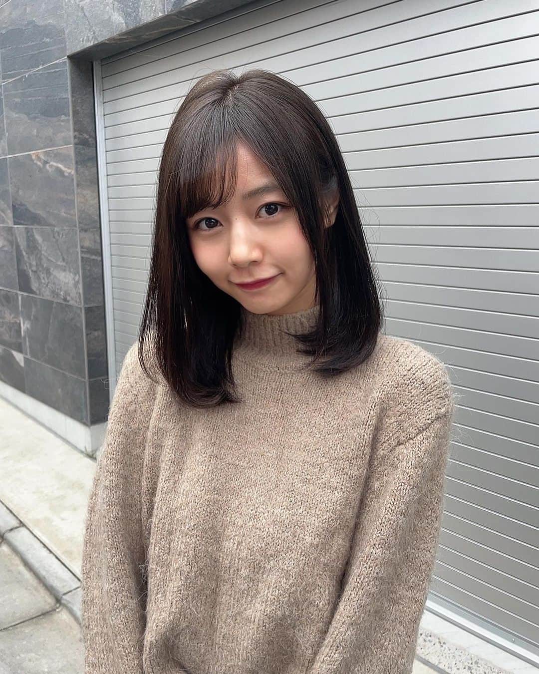 杉浦みずきのインスタグラム：「. この髪色透明感あってめっちゃ好き〜🥺🤍 長さは最近ずっとこれで安定してる  @tenhouo」