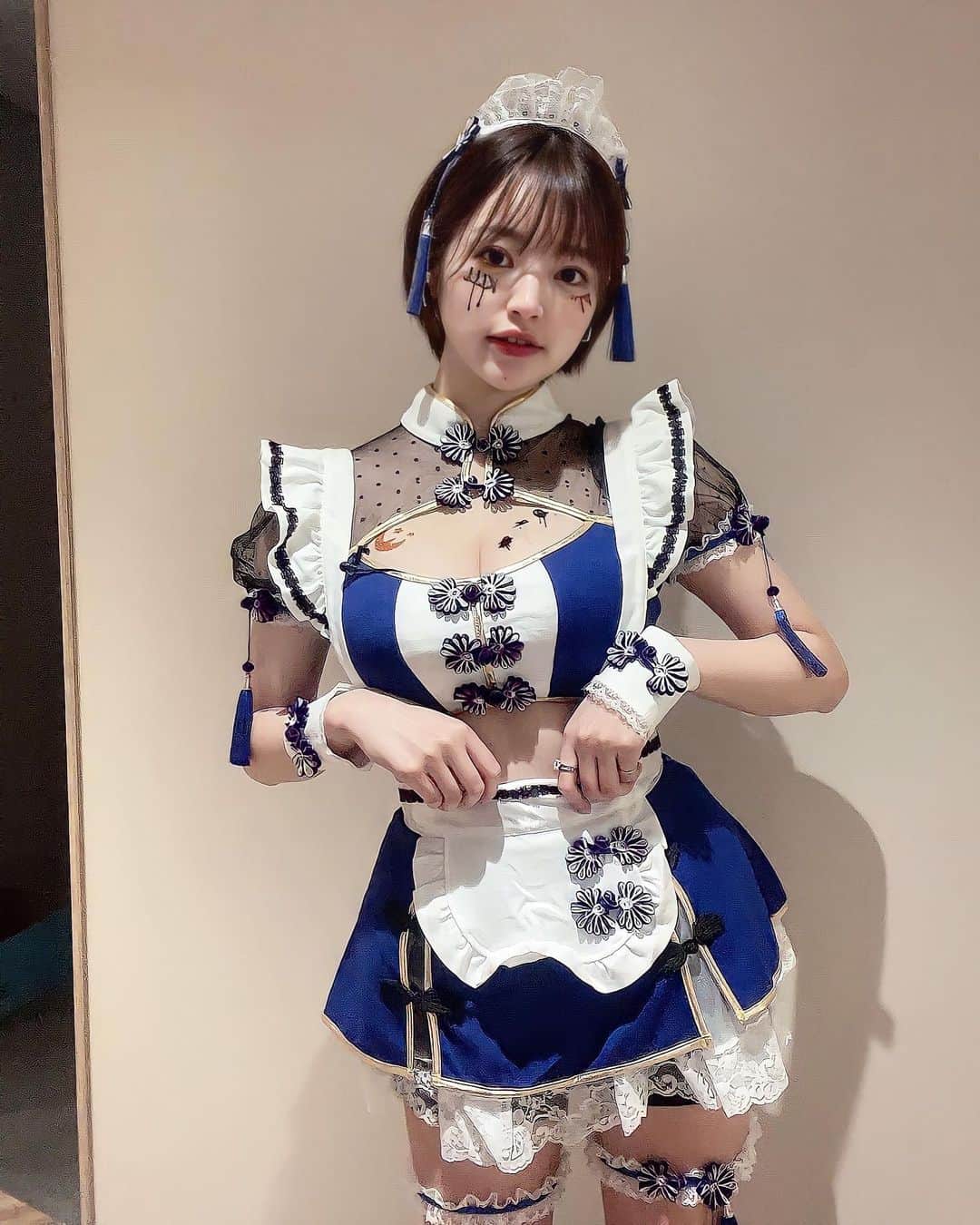小森ほたるのインスタグラム：「チャイナメイド服です🐼👗💙」