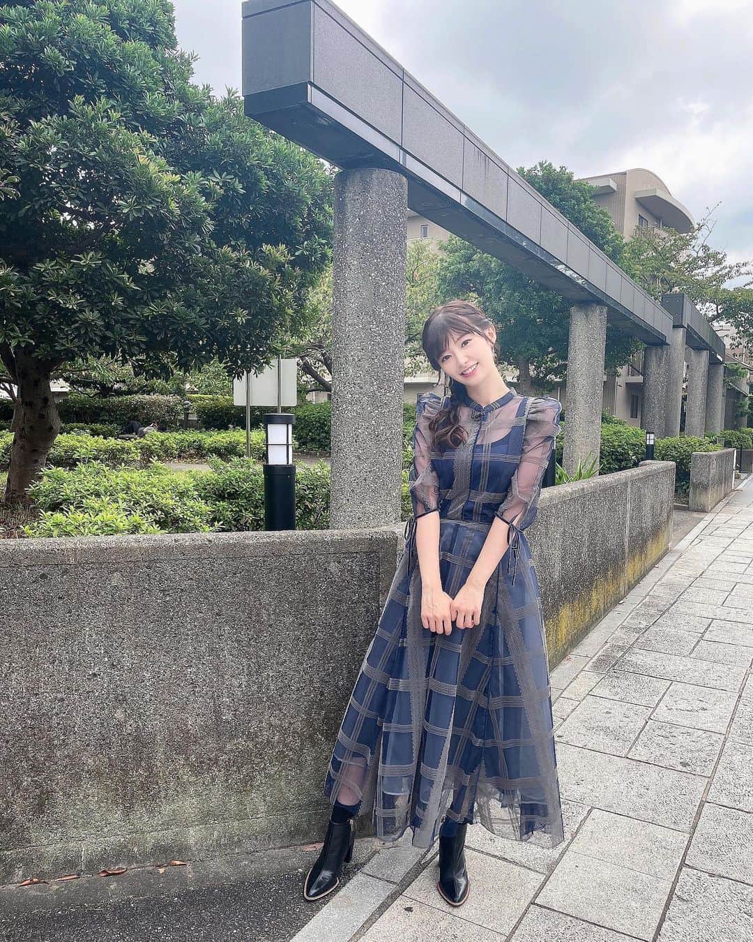 のインスタグラム：「#リユースビジネス探検隊 YouTubeでも見れるので是非🌎 衣装可愛かった〜！✨ . . #jcom #リユースビジネス #衣装 #ヘアアレンジ」