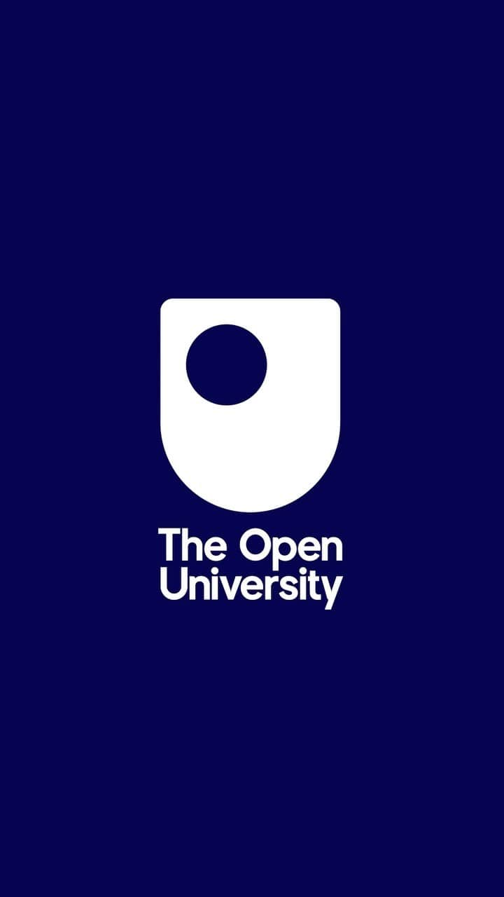 ベン・デイヴィスのインスタグラム：「Find out how you can further your education, on your terms. Follow @theopenuniversity to find out more. #Ad」