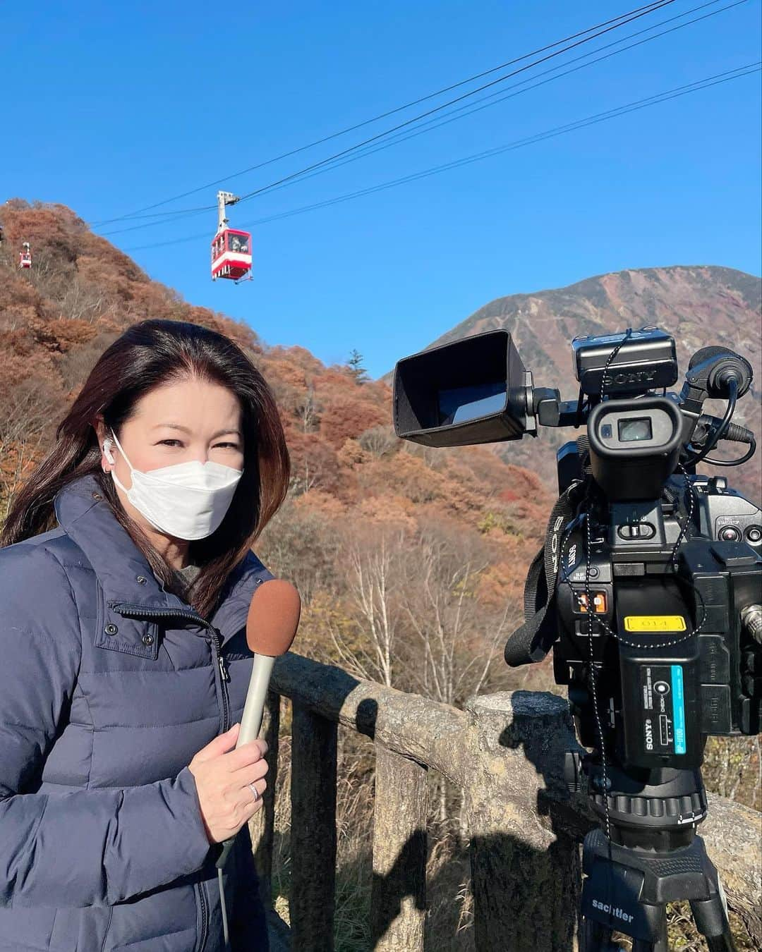 岡安弥生さんのインスタグラム写真 - (岡安弥生Instagram)「今朝は、日光から紅葉の生中継の予定でしたが、直前に、Jアラートの発令により、急遽取りやめ😓。 久しぶりにハッピーなリポートができると思ったのに、残念。 #日光#いろは坂#紅葉#見頃#明智平#ロープウェイ#奥日光#中禅寺湖#綺麗#渋滞#混雑#文化の日#jアラート#発令#速報」11月3日 11時04分 - yayoin3