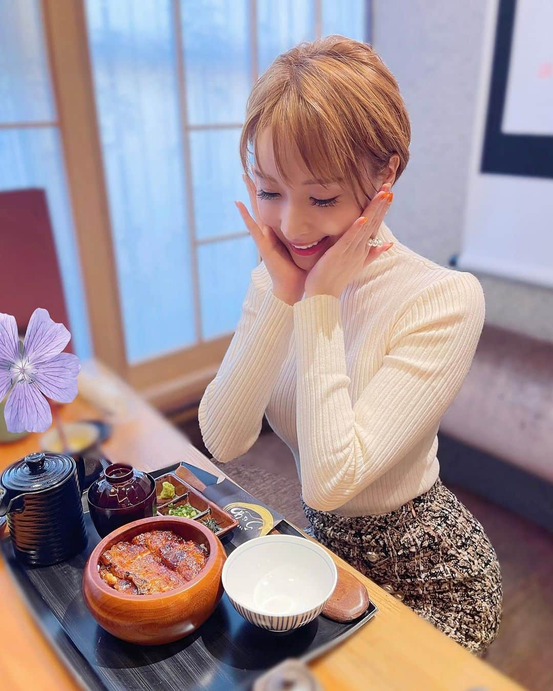 瀬戸早妃さんのインスタグラム写真 - (瀬戸早妃Instagram)「名古屋のひつまぶし🤗💜  1杯目はそのまま、2杯目は山椒をかけて✋ 3杯目から4杯目は出汁とワサビでお茶漬け🫶🥢  最高の時間でした🥰  #ひつまぶし #ウナギ #鰻 #鰻和 #名古屋 #名古屋めし #名古屋飯」11月3日 21時53分 - plievesaki