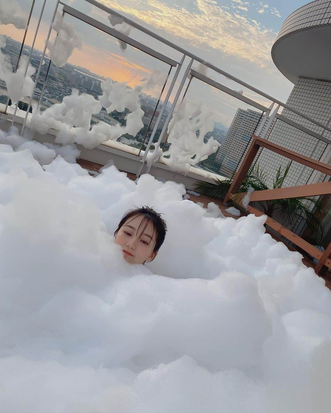 田中美久さんのインスタグラム写真 - (田中美久Instagram)「あわあわ〜🛁  #週刊少年チャンピオン ☁️雲に包まれた感じでした☁️」11月3日 14時52分 - mikumonmon_48