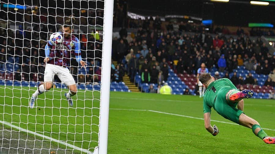 ジェイ・ロドリゲスのインスタグラム：「Some ending, fighting right until the finish again  Happy to get another goal⚽️  #utc」