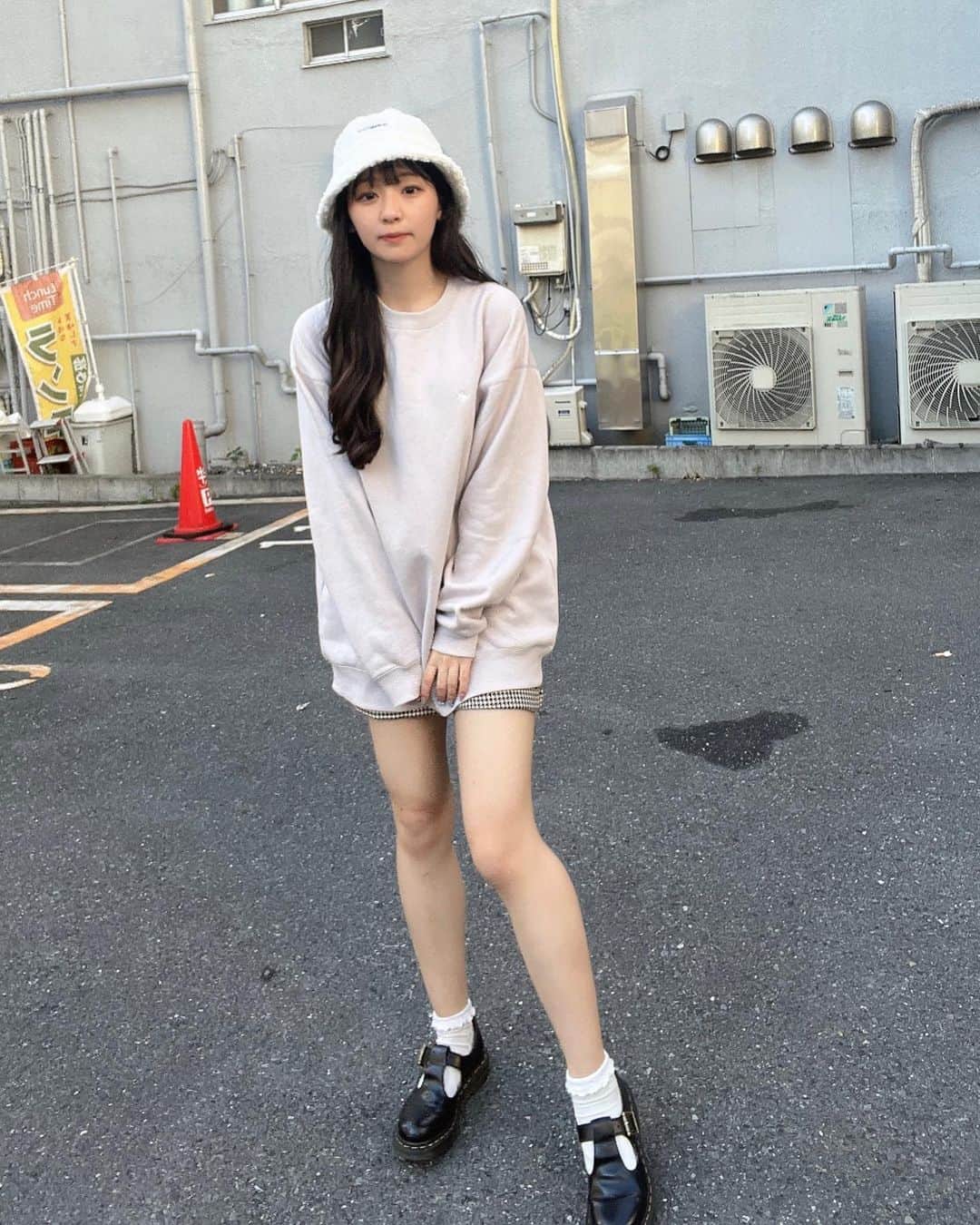 尾野寺みさのインスタグラム：「新しいスウェットおろした😇」