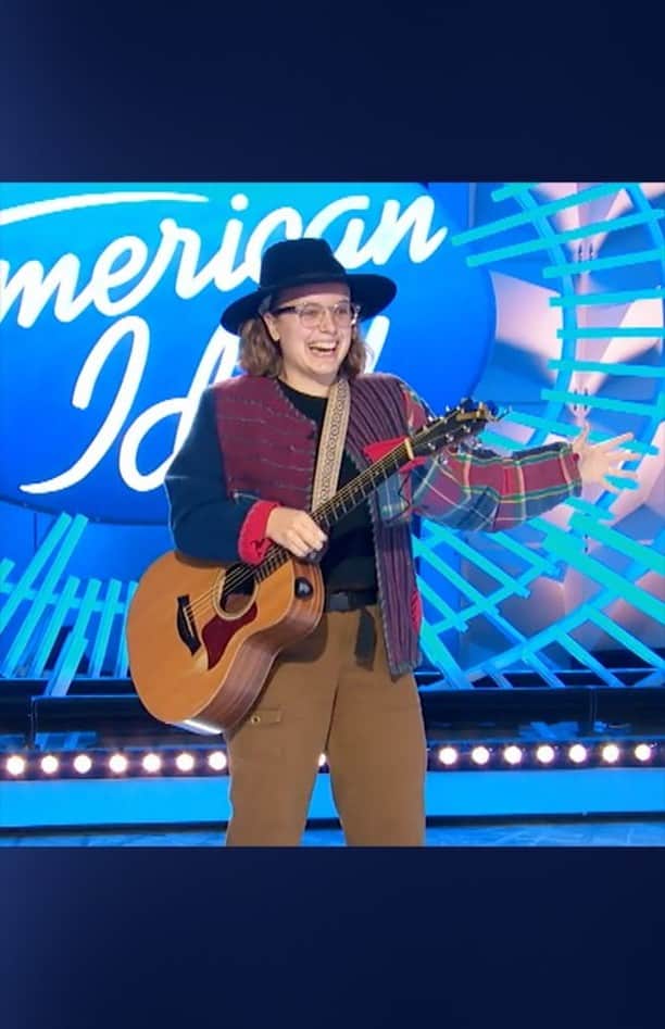 American Idolのインスタグラム：「Keepin’ it weird & wonderful 🤩💙」