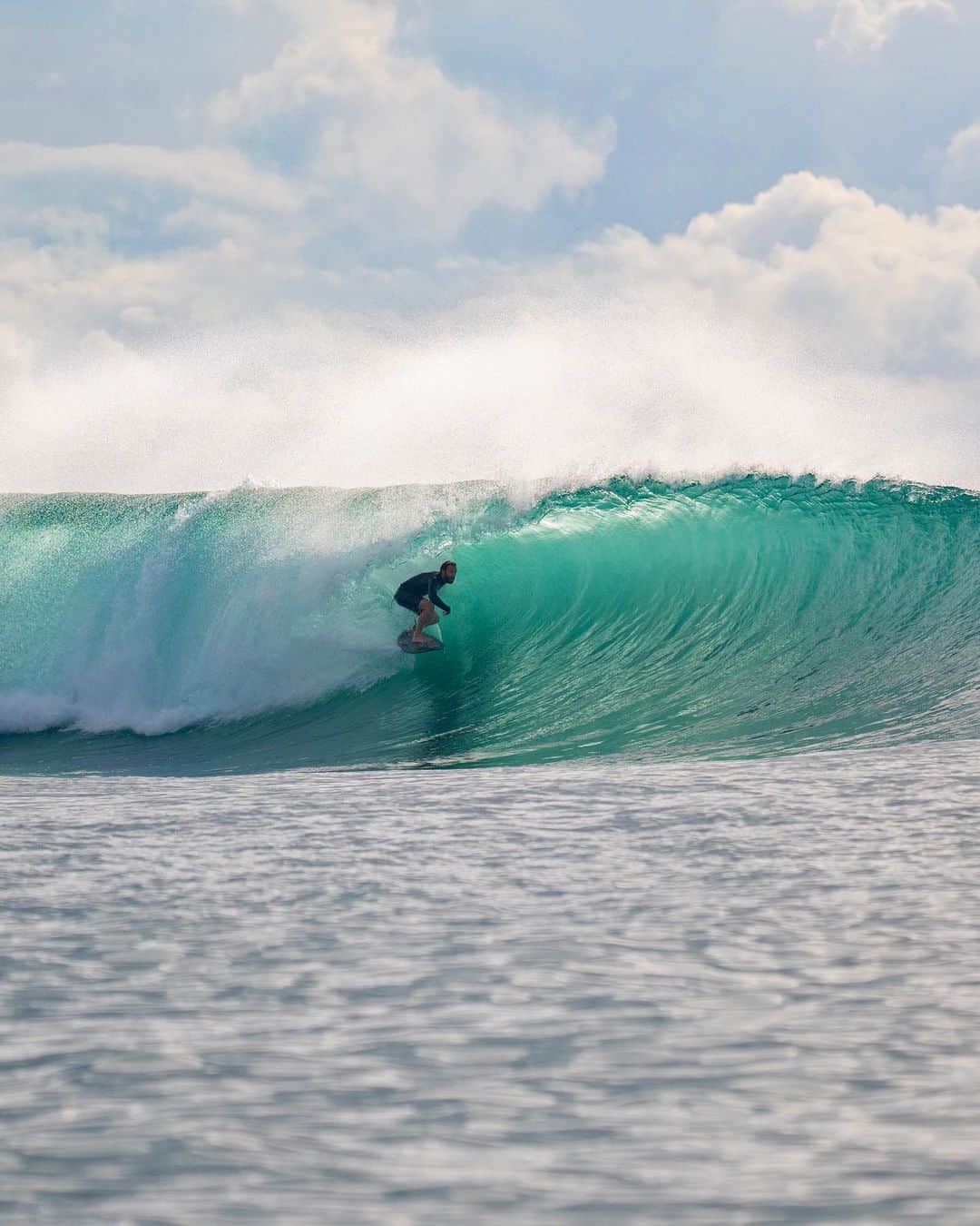 Travis Burkeのインスタグラム：「Dream come true!! Some of the best waves of my life as I spent the last 2 weeks living on a small private island in Indonesia with the locals and visiting my good friend @reyannemustafa who is working here.   This place and these people are all so incredibly special! I can’t thank @theshadowmentawai enough for the hospitality and giving me a glimpse of their paradise!   First photo captured by Rey 🙏🏼🙌🏼. Also a huge thanks to @sector9 for helping make this trip possible!」