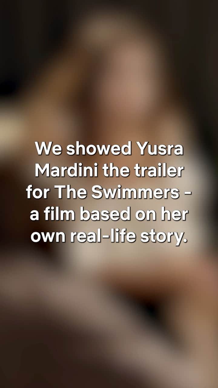 ユスラ・マルディニのインスタグラム：「Yusra Mardini watches the trailer for The Swimmers - a film about her and her sister Sara Mardini’s real-life story - for the first time ❤️」
