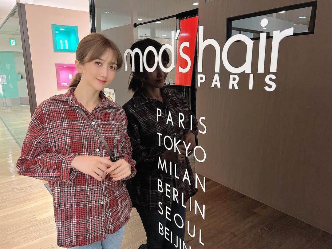 のインスタグラム：「毎月2回のまつげメンテ✨ mod's hair銀座店へ行きました☺️ (@mods_eyebeauty)  担当のナルミちゃんに いつもパリジェンヌしてもらってます✨ (@paenmig0618) 今回もまつげ整ってぱっちりおめめになりました🌸 ありがとうございました😊」