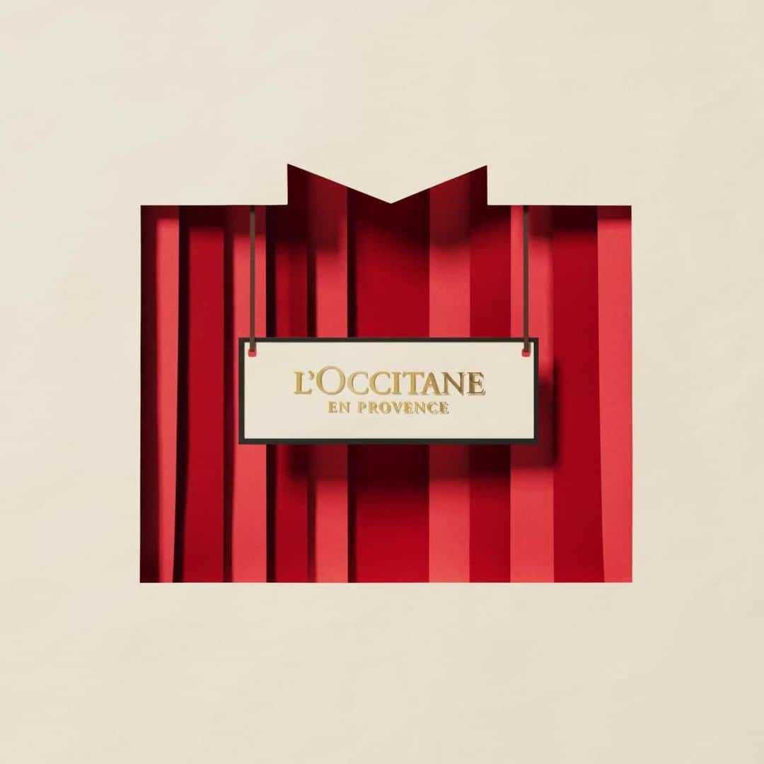 ロクシタンのインスタグラム：「Every gift is an invitation.​⁣ ​⁣ An invitation to step inside a world of wonders.​⁣ ​⁣ A world where Nature’s own gifts have been cultivated, harvested ​⁣ for their fine fragrances and incredible ingredients, then crafted ​to reveal their immeasurable secrets.​⁣ ​⁣ A world of sensorial surprises and unexpected encounters. ​⁣ Where precious scents meet and mingle, making marvellous combinations to seduce the senses.​⁣ ​⁣ So, come. ​⁣ Gift and receive. ​⁣ Look, breathe and feel.​⁣ Revel, celebrate and ​⁣ wonder inside.​⁣ ⁣ #WonderInside #HolidaySeason #LOccitane」