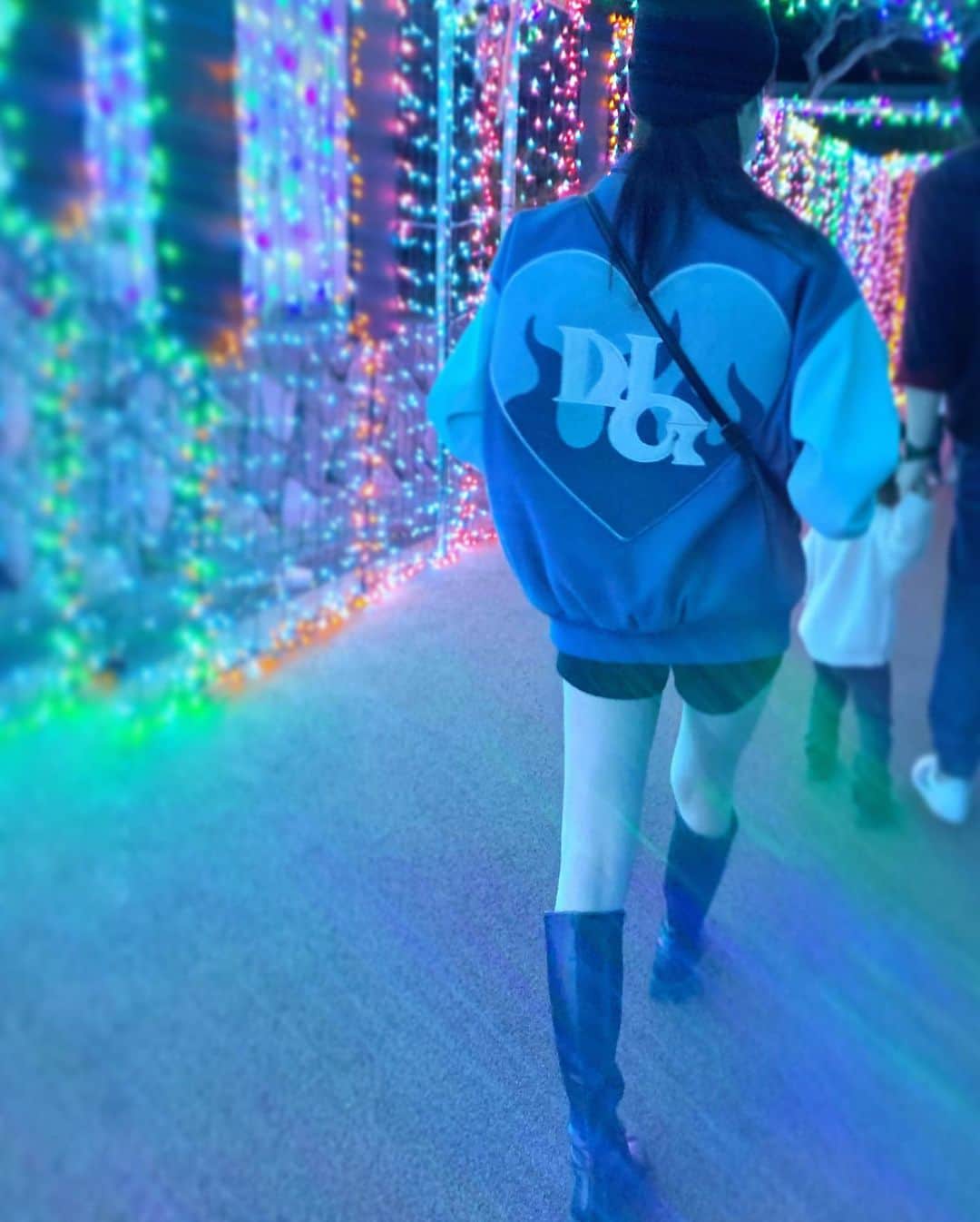 のインスタグラム：「今年初イルミ🎠✨   #よみうりランド  #イルミネーション」