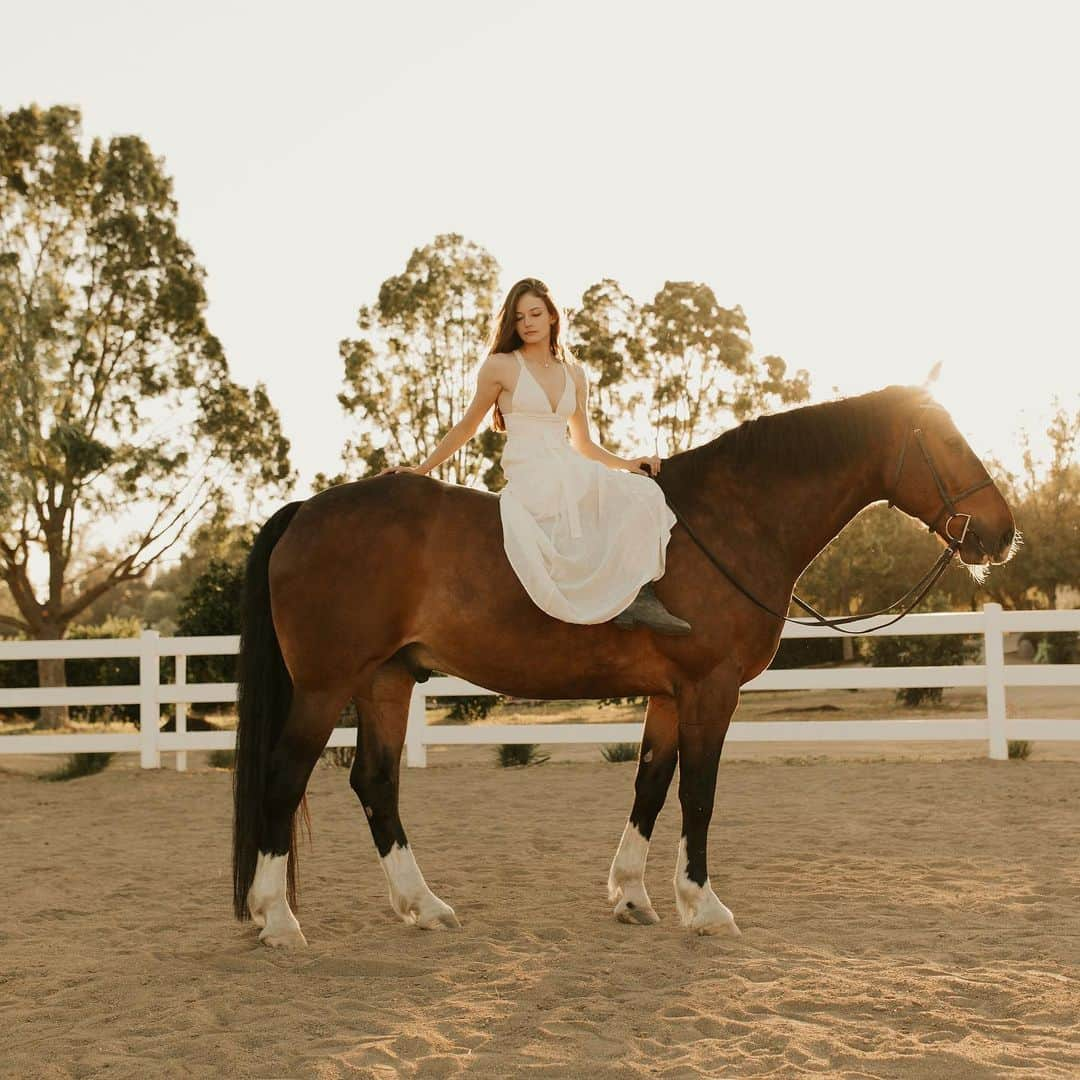 マッケンジー・フォイさんのインスタグラム写真 - (マッケンジー・フォイInstagram)「My Don🥰」11月4日 23時55分 - mackenziefoy