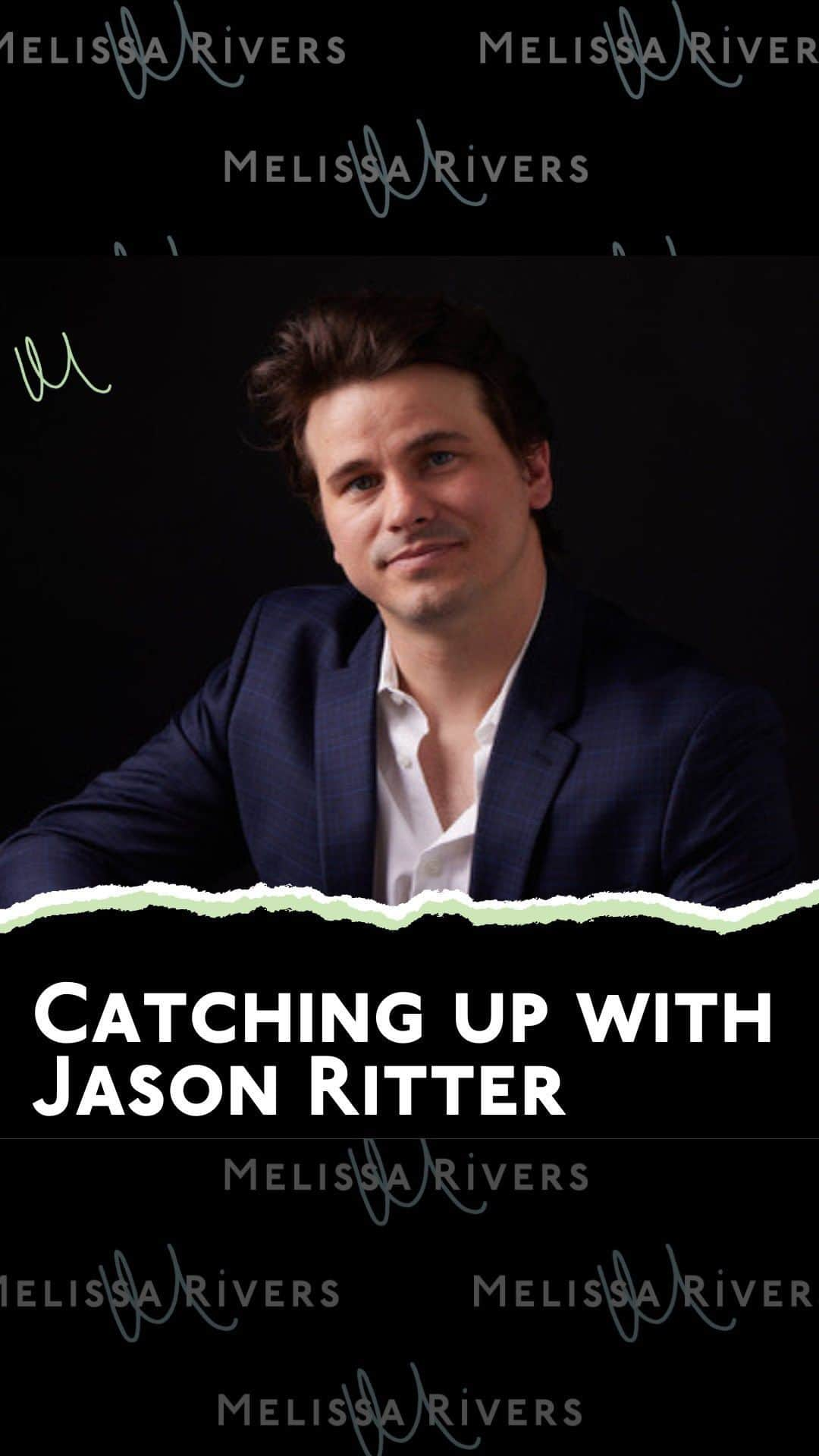 ジェイソン・リッターのインスタグラム：「@jason_ritter who voices Fox’s Father in the new preschool series “Slumberkins,” (@appletv streaming Nov. 4th), is not only an accomplished actor in his own right, but comes from a long line of legendary performers. As an “entertainment kid,” Jason talks about the legacies of his grandad, actor and singer Tex Ritter, and his father, John Ritter, who ruled TV airwaves until his untimely death in 2003. Having processed grief and trauma publicly since his dad’s passing, Jason brings unique insight to his “Slumberkins” character, making it easier for kids to manage difficult and confusing topics. Click the link in bio now to listen! #podcast #interview #actor #appletv #kids #childrenstelevision #legendary #comedy #entertainment #performer」