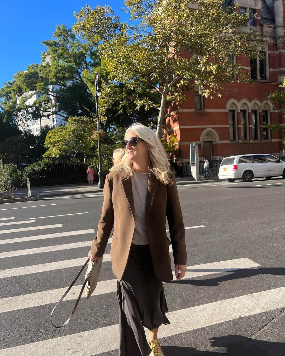 ナネットレポーさんのインスタグラム写真 - (ナネットレポーInstagram)「Sunny day stroll, sporting a very old  Ric Owens skirt that I just rediscovered in my closet.  Caught on camera by the fabulous @miamazing」11月5日 4時17分 - nanettelepore