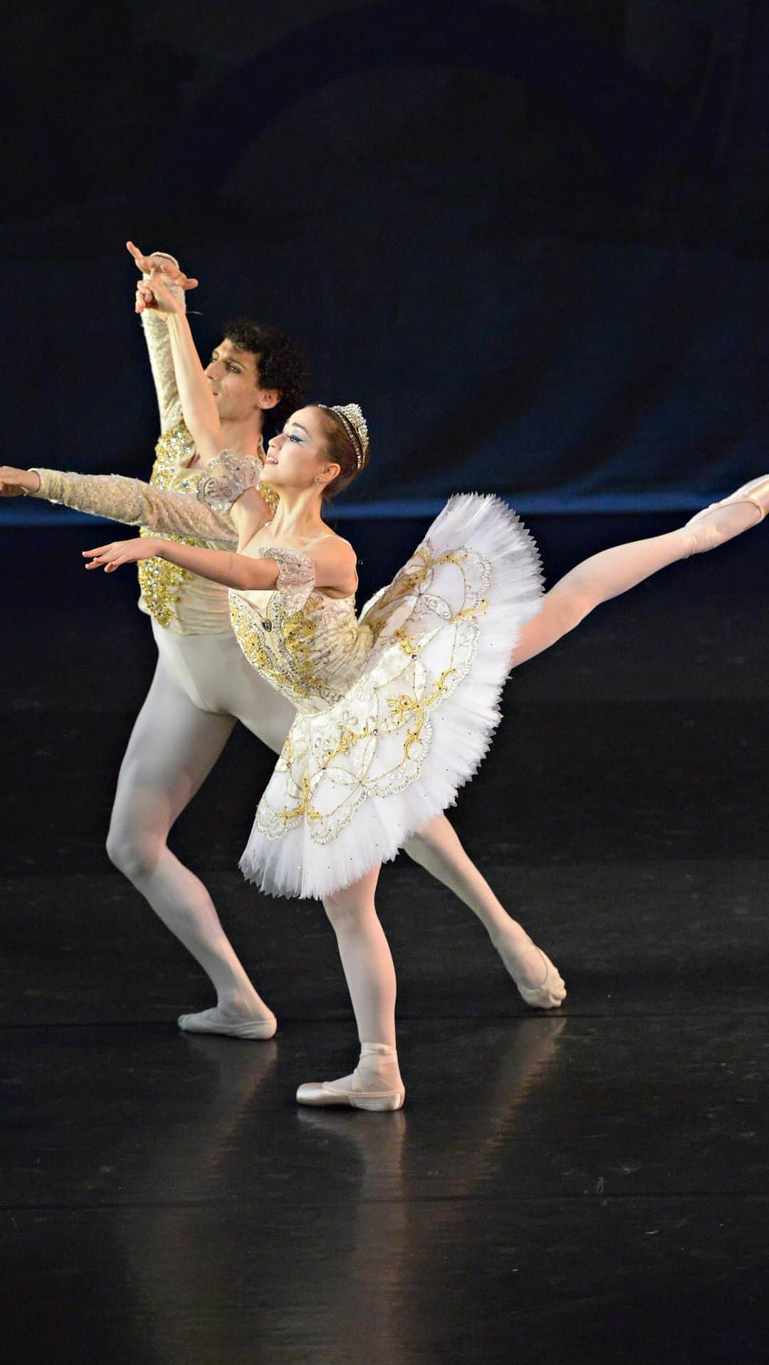 ミコ・フォガティのインスタグラム：「Throwback to 16 yr old Miko dancing Sugar Plum Pas de Deux with Lasha Khozashvili at @inballetconservatory 🤍🩰.   Full version on YouTube 💕」