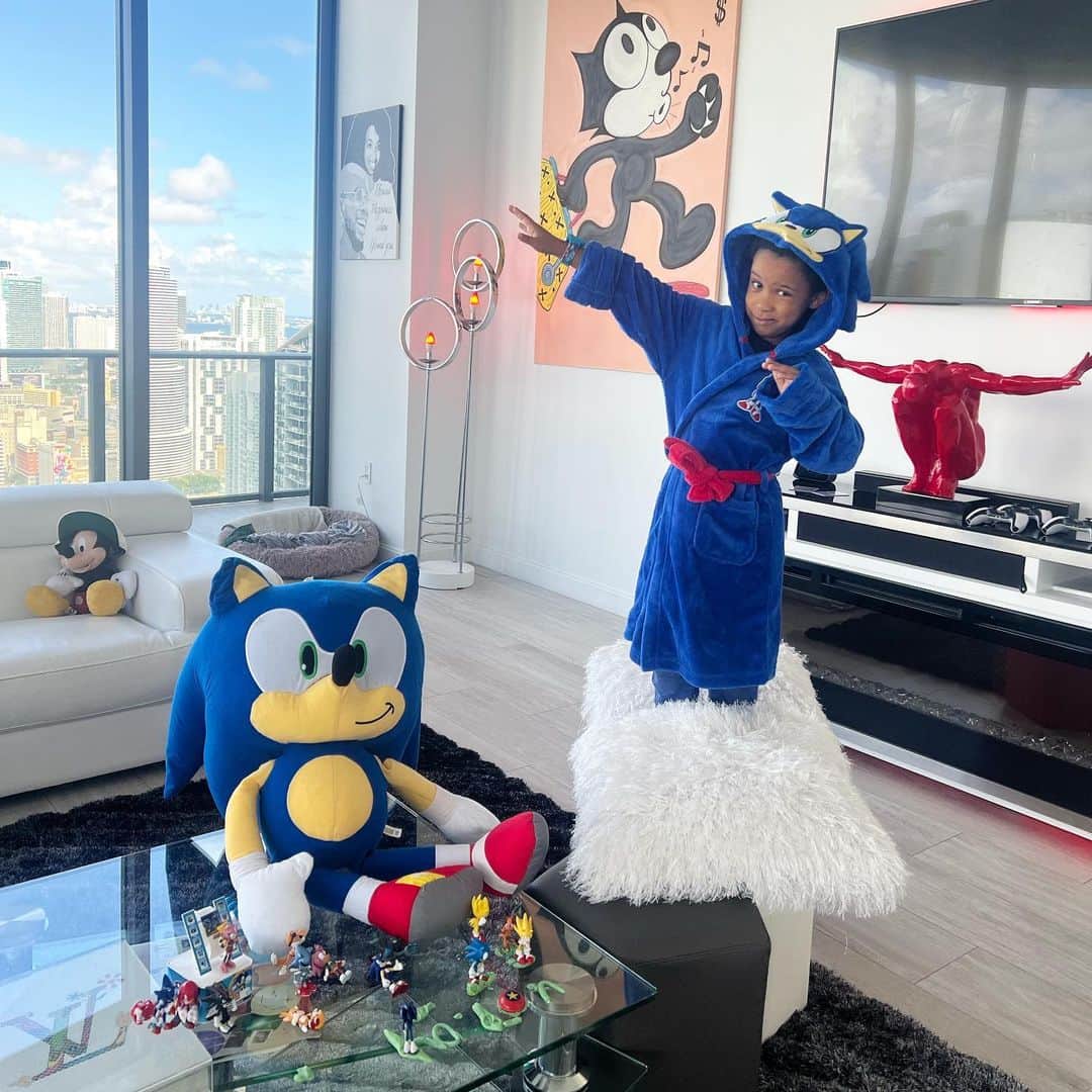 トリー･レーンズのインスタグラム：「My lil sonic man … I miss yu baby boy .. 🙏💙♥️can’t wait to see u .」