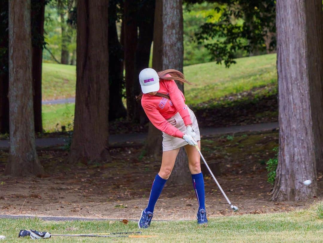 高沢奈苗さんのインスタグラム写真 - (高沢奈苗Instagram)「. ★Champion golf competition★  楽しかった🫶 みんなで @champion_japan を着てラウンド🏌️‍♀️  同じ組のゆりちゃん💓葉月ちゃんとは3人おそろコーデでした🤍  .  .  #ゴルフ女子 #ゴルフ #チャンピオンゴルフ #championgolf #golffashion #pumagolf」11月5日 9時12分 - nanaetakasawa