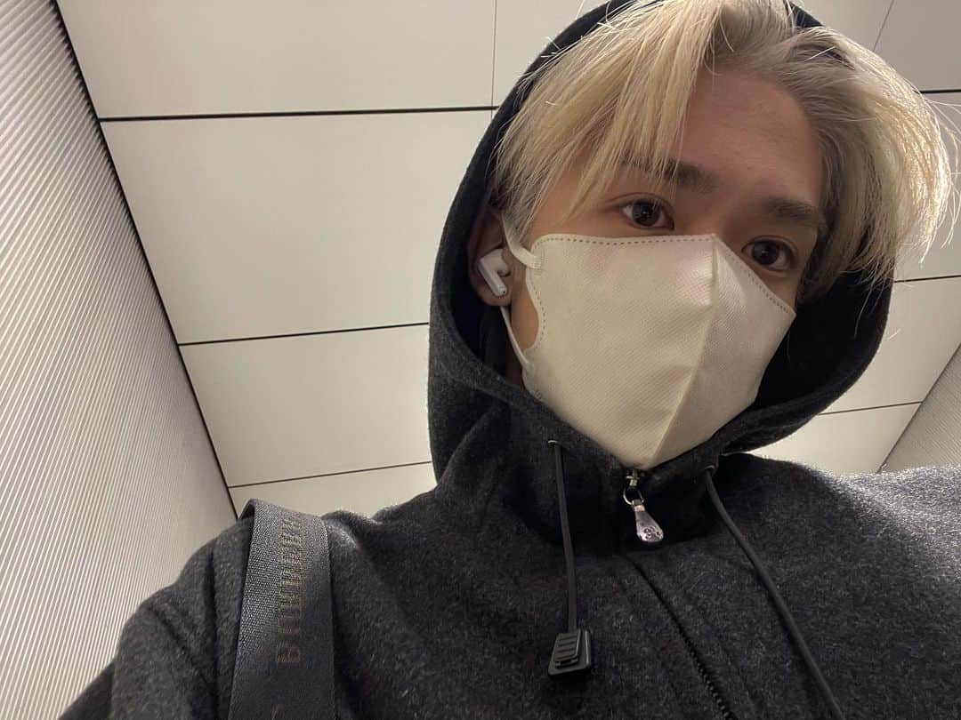 高橋聖那さんのインスタグラム写真 - (高橋聖那Instagram)「． 🛩」11月5日 19時49分 - seina_takahashi_official