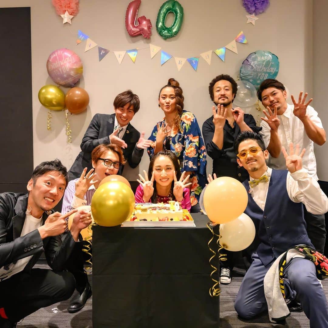 Ms.OOJAさんのインスタグラム写真 - (Ms.OOJAInstagram)「②楽屋に戻ったら サプライズが待っていた🎁💐  📸 @mnp.hoto (Masanri Naruse)  #msooja #birthdaylive」11月5日 20時21分 - msoojafaith