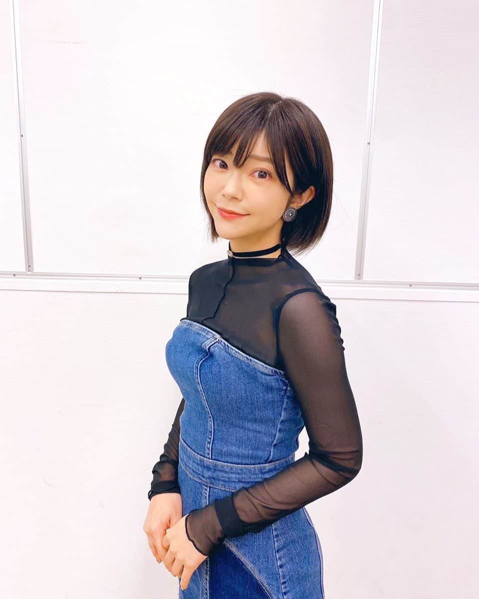 伊瀬茉莉也のインスタグラム：「💙🖤」