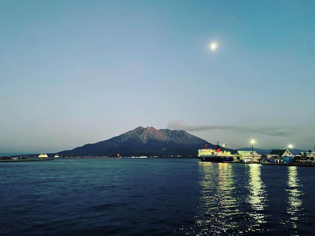 山本浩司さんのインスタグラム写真 - (山本浩司Instagram)「島でごわす。」11月5日 18時22分 - yamamoto.tm3