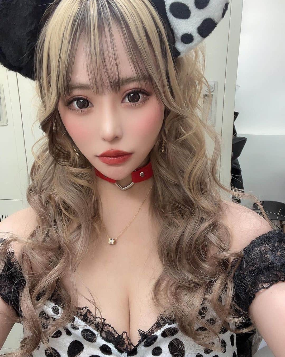 咲月朱音のインスタグラム：「#ハロウィンコスプレ #キャバ嬢 #キャバクラ #ヘアメイク #リュアーグ」