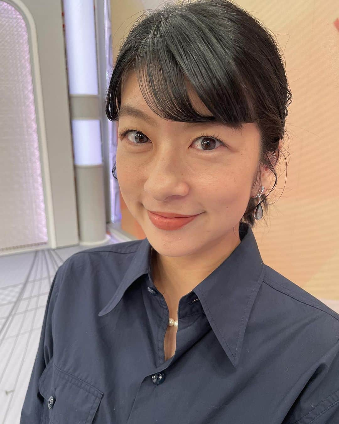 フジテレビ「プライムニュース イブニング」さんのインスタグラム写真 - (フジテレビ「プライムニュース イブニング」Instagram)「11月最初の週末。 各地が秋晴れに恵まれ、多くの観光客で にぎわったようです。 ⁡ 冬の足音が聞こえる地域も。 だんだんと寒くなってきました。 風邪などにお気をつけください! ⁡ #生野陽子 @yoko_shono #小室瑛莉子 @komuro.eriko #奥寺健 @fujitv_announcer #杉原千尋 @chihiro.sugihara #フジテレビ #アナウンサー #ニュース」11月5日 18時30分 - livenews_it