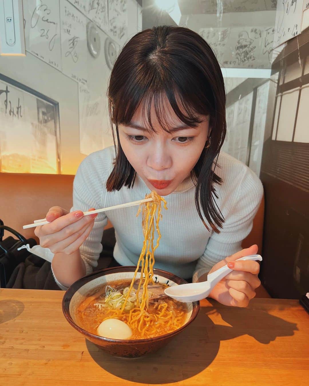 吉田晴香のグルメインスタ