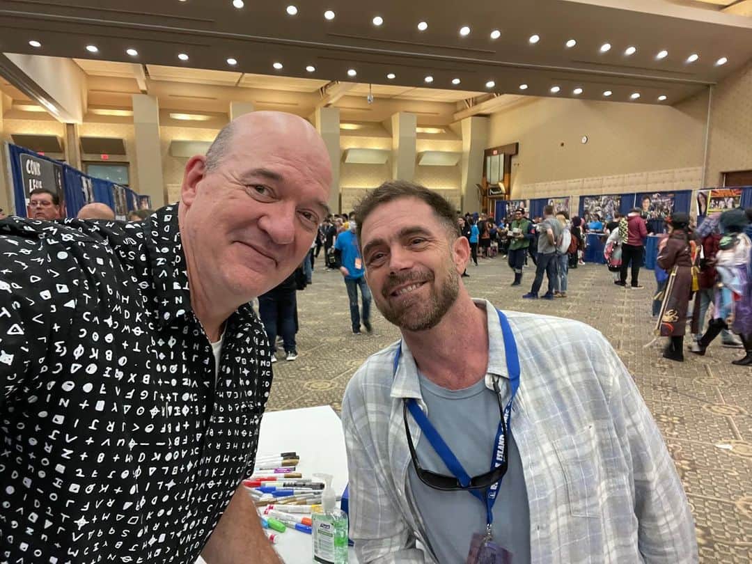 ジョン・キャロル・リンチのインスタグラム：「Who’s this? He’s handsome! @thereganluke」