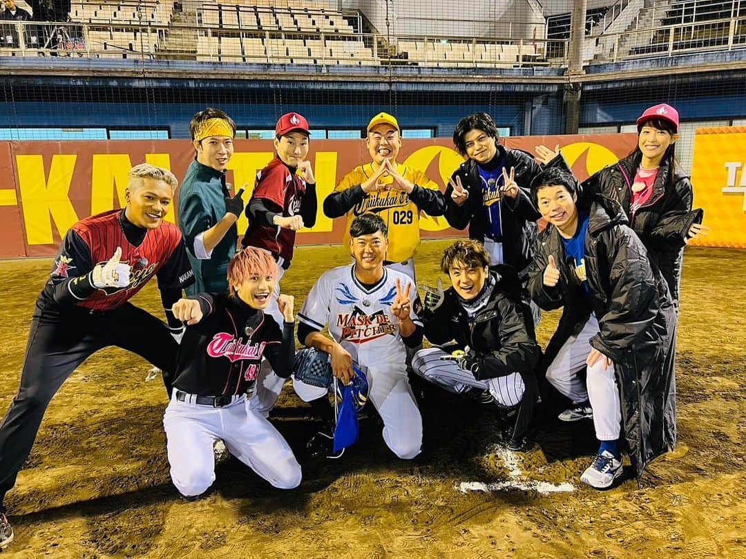 荒木好之のインスタグラム：「なんにもできなかったけど最高の一日だったな〜！！みんなすごいな〜！！頑張らんとな〜👊」