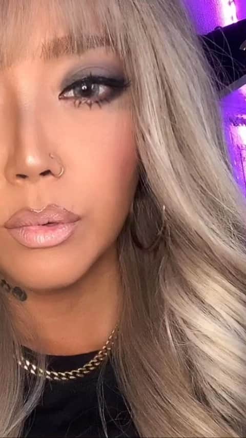 EMMAのインスタグラム：「GRAY💜 @graycannabisjp  #graycannabis #thch #thcb」