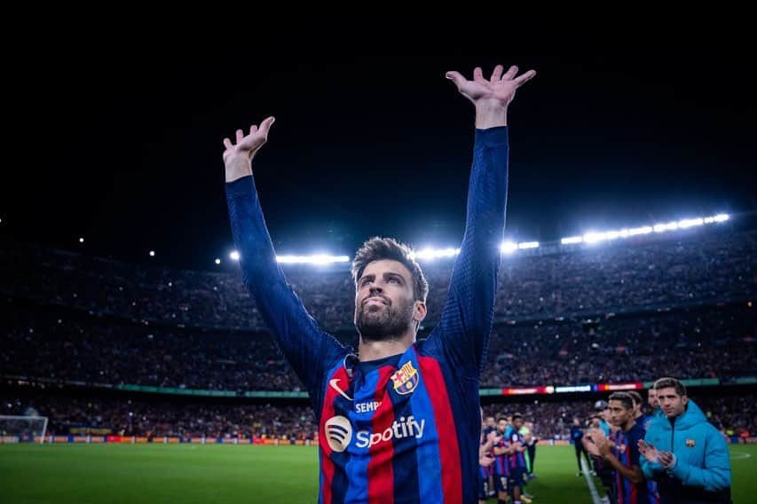 ジェラール・ピケさんのインスタグラム写真 - (ジェラール・ピケInstagram)「Visca el Barça. Sempr3」11月6日 8時45分 - 3gerardpique