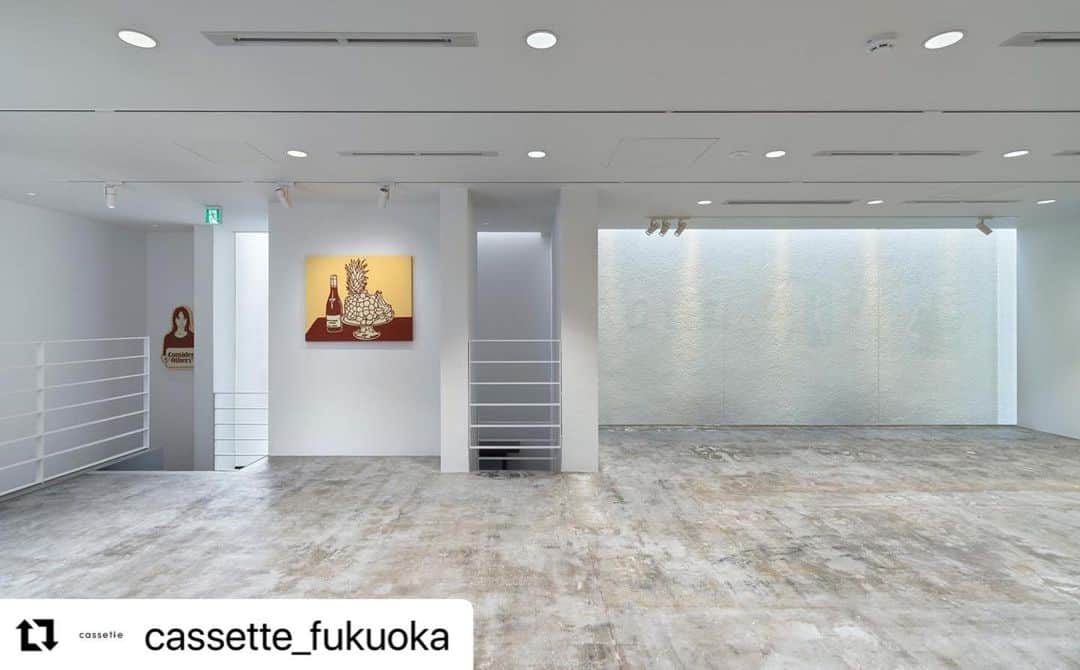 KYNEのインスタグラム：「#Repost @cassette_fukuoka with @use.repost ・・・ 「KYNE FUKUOKA 2」  会期：2022年9月29日(木)〜2022年11月6日(日) 時間：11:00〜19:00  Co sponsored by GALLERY TARGET  #kyne #kynefukuoka2 #cassette_fukuoka  photo: Yusuke Nakamura」