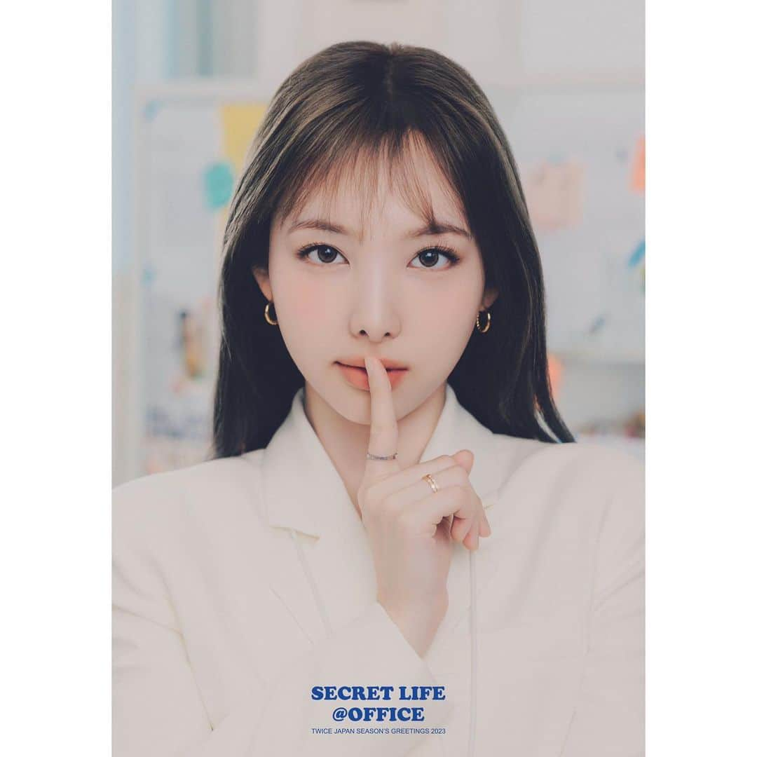 TWICE JAPANさんのインスタグラム写真 - (TWICE JAPANInstagram)「TWICE JAPAN SEASON’S GREETINGS 2023 “SECRET LIFE@OFFICE”  PRE-ORDER 本日11.6(日) 23:59まで！ 是非チェックしてみてください🤫  NAYEON  詳細はこちら⬇️ https://twicejapan.com/news/detail/1093  #TWICE🤫 #TWICE_SECRET_LIFE@OFFICE」11月6日 12時00分 - jypetwice_japan