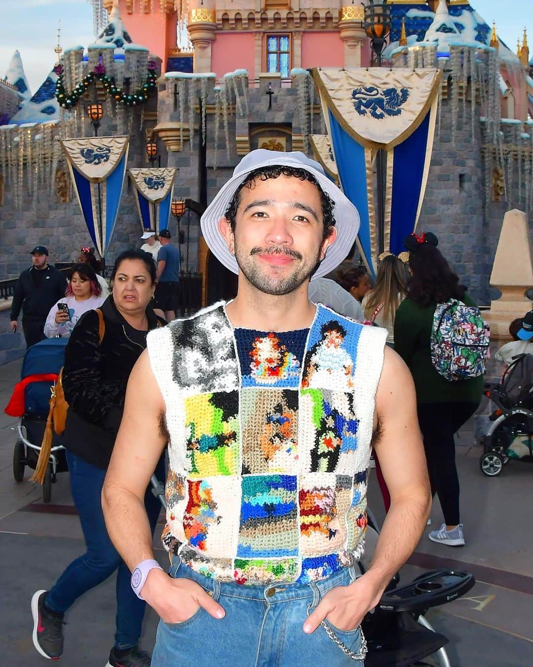 のインスタグラム：「SEE MY VEST, SEE MY VEST, MADE FROM REAL crocheted panels, each inspired by a photo from each year of my life leading up to my 30th. Each were stitched together to make a vest that I wore to Disneyland on my actual birthday ❤️  Here’s my completed birthday vest! I definitely would play around with it a bit more but for the purposes of wearing it yesterday, it works!   Thank you to the random photographers who take photos at Disneyland.  Without you, I wouldn’t have any documentation that I ever wore it out!  Fun fact: the bottom two rows were put on upside down accidentally lol  But thank you everyone for your birthday wishes, I appreciated the love and I am excited for what else I do while I’m on holiday!  Hope everyone’s well x」