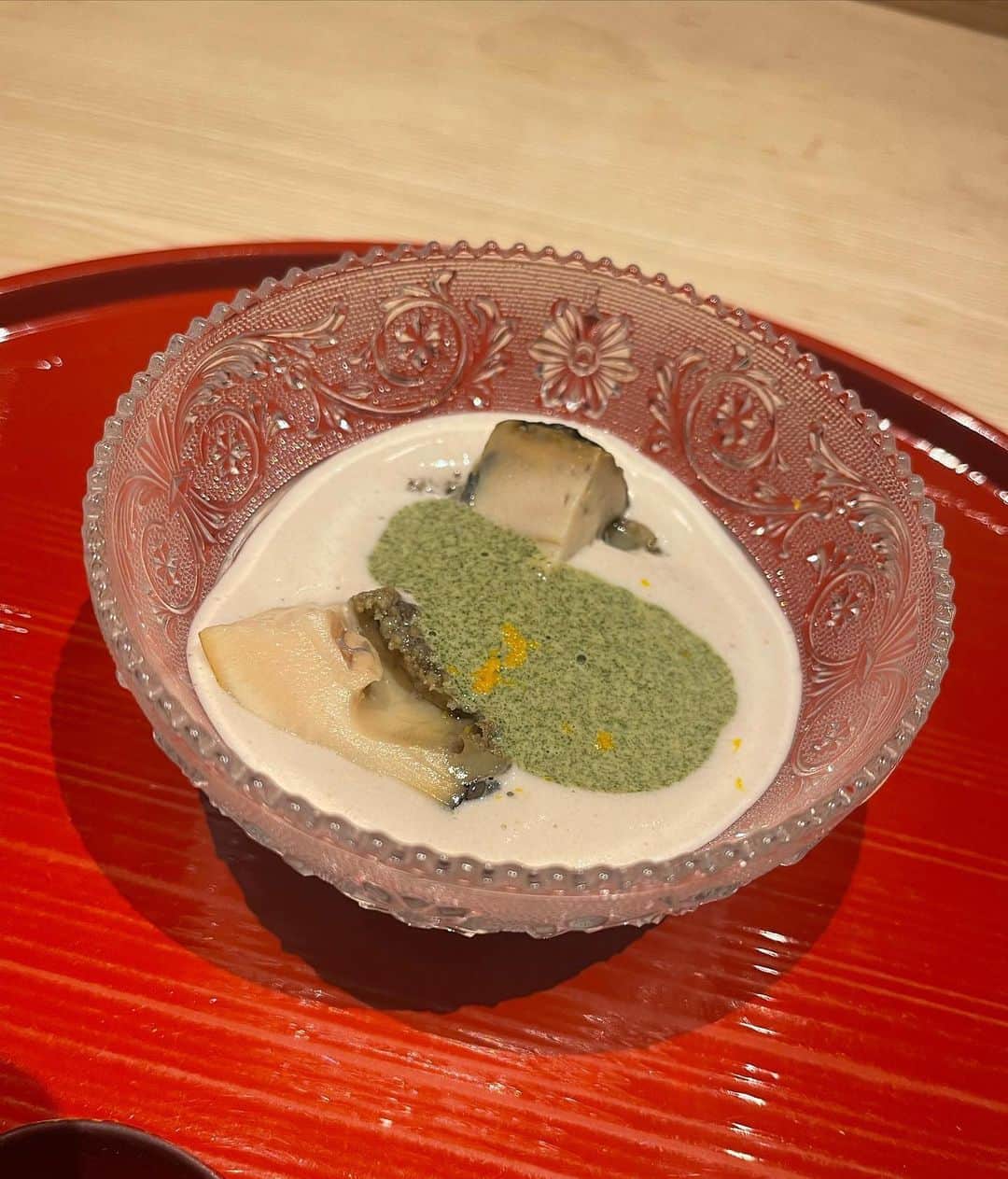楓ふうあのインスタグラム：「肉屋　田中 出てくる料理全部美味しかった♥️✨ 毎月メニュー変わるらしい🫣」