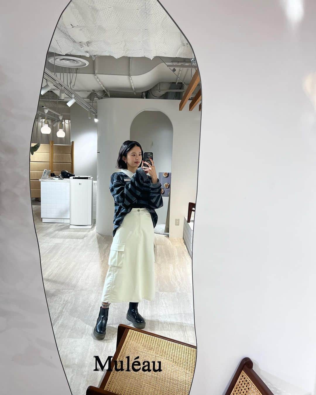 鈴本美愉さんのインスタグラム写真 - (鈴本美愉Instagram)「@muleau_official  東京POPUP４日間無事に終わりました！ 足を運んでくださった皆さまありがとうございました🌞  今回は初の来店イベントも行い、初めて接客をしてみたのですが一人一人に合わせて一緒にお洋服を選ぶのはとても楽しかったです‼︎  今回は参加できなかった方も、またこのような機会を作りたいと思うのでその時にお会いできたら嬉しいです！  アピアランスも楽しかったですー！🙌  ４日間ありがとうございました❤️‍🔥 またどこかで〜」11月6日 23時07分 - suzumotomiyu125