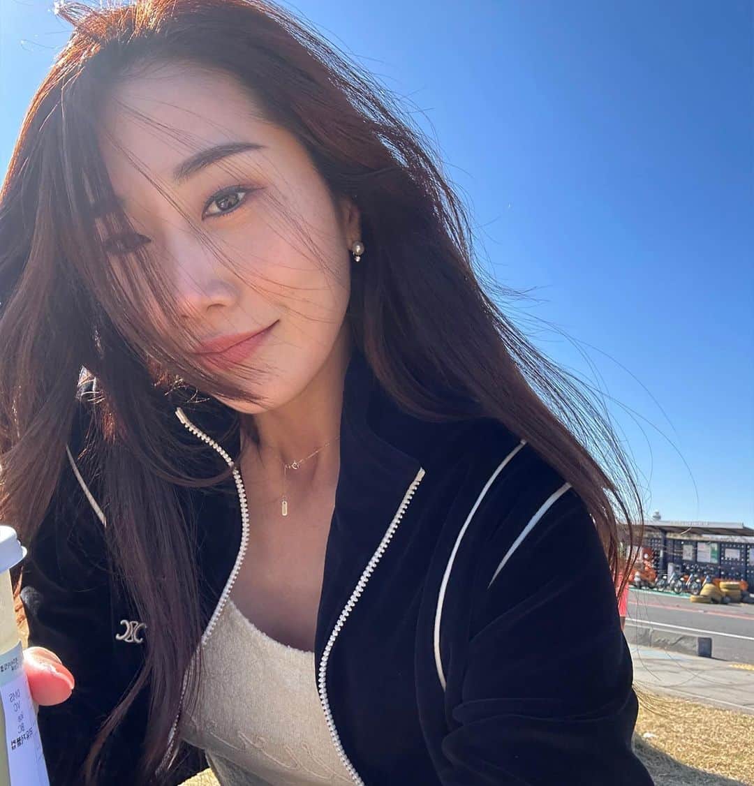 キム・ハヌルさんのインスタグラム写真 - (キム・ハヌルInstagram)「🤍」11月6日 23時17分 - haneulkim1217