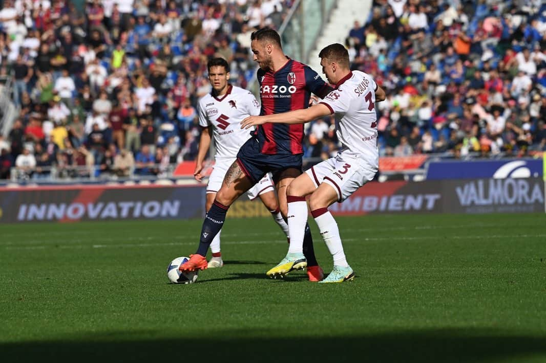 マルコ・アルナウトヴィッチさんのインスタグラム写真 - (マルコ・アルナウトヴィッチInstagram)「important 3 points  great team performance, great fans!!! FORZA BOLOGNA!!! 💪🏼 #teamarna #weareone #forzabologna」11月7日 0時02分 - m.arnautovic7