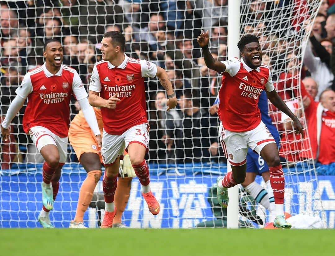 トーマス・パーテイさんのインスタグラム写真 - (トーマス・パーテイInstagram)「London is RED 🔴🚀  #TP5 #COYG #GodIsGood」11月7日 0時05分 - thomaspartey5