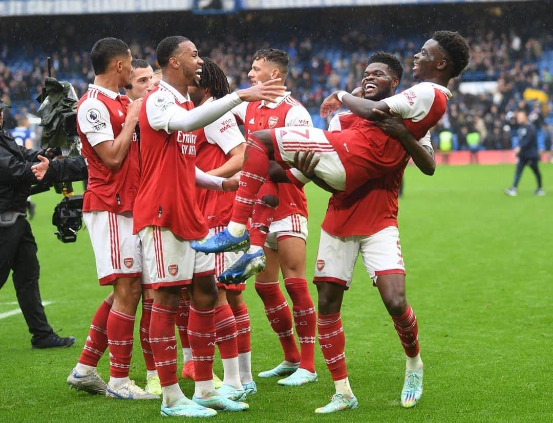 トーマス・パーテイさんのインスタグラム写真 - (トーマス・パーテイInstagram)「London is RED 🔴🚀  #TP5 #COYG #GodIsGood」11月7日 0時05分 - thomaspartey5