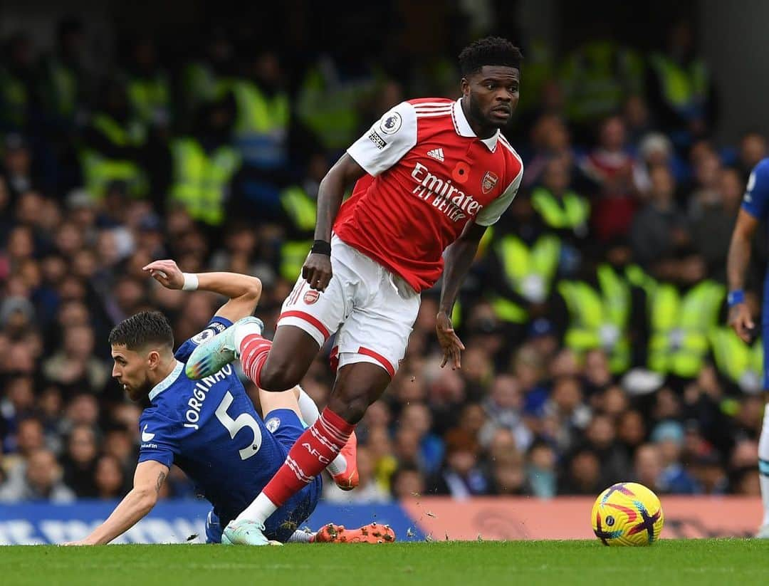 トーマス・パーテイさんのインスタグラム写真 - (トーマス・パーテイInstagram)「London is RED 🔴🚀  #TP5 #COYG #GodIsGood」11月7日 0時05分 - thomaspartey5